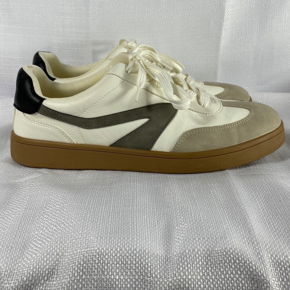 DV Dolce Vita Voyage Sneakers Womens 9 Cream Tan Grey Leather Suede Low Top Gum - Picture 5 of 8